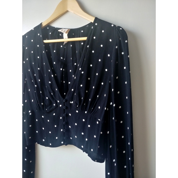 H&M Cropped Polkadot Blouse - Picture 3 of 8
